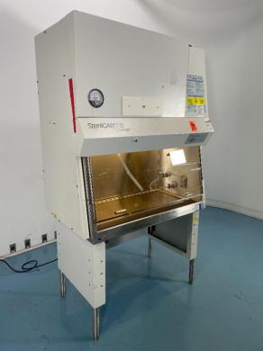 Baker SterilGARD III Advance 4' Class II Biosafety Cabinet for Containment and Sterile Work-cover