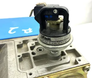 Honeywell V4730C/V8730C Servo Regulated Gas Valve with VMU300 Venturi Mixing Unit, 10 of 18
