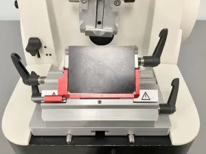 Leica RM2125RT Manual Rotary Microtome for Precise Tissue Sectioning, 6 of 10