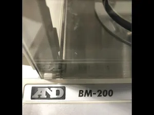 A&D BM-200 Series Micro Analytical Balance with Internal Calibration and Ionizer, 8 of 12