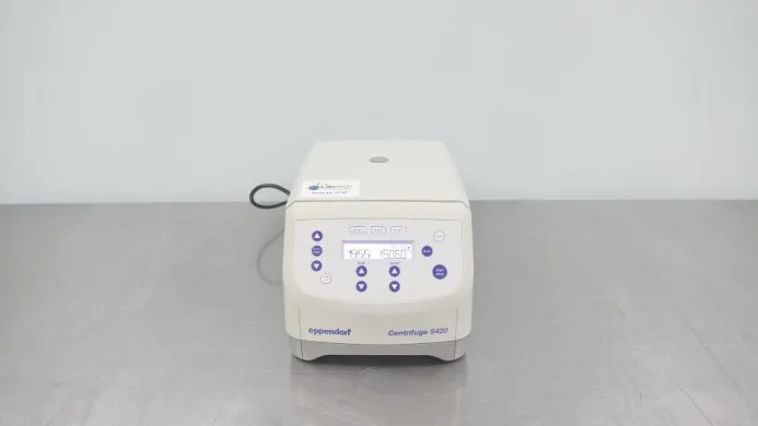 Eppendorf 5420 Benchtop Microcentrifuge with FA-24×2 Rotor