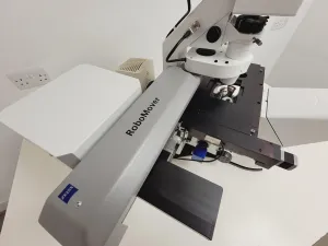 Zeiss PALM MicroBeam Laser Microdissection System with PC and Software, 68 of 109