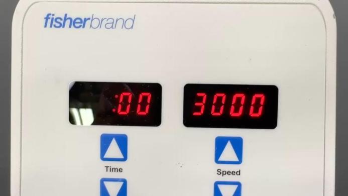 Fisherbrand Digital Vortex Mixers with Interchangeable Rubber Mixing Platforms-cover