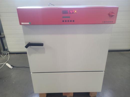 BINDER KB-115 refrigerated incubator / drying oven with forced convection 100°C-cover