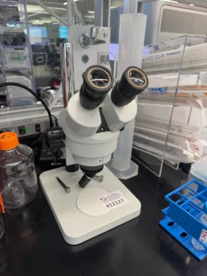 Vision Engineering Stereo Microscope with Adjustable Eyepieces and External Light Source Controller