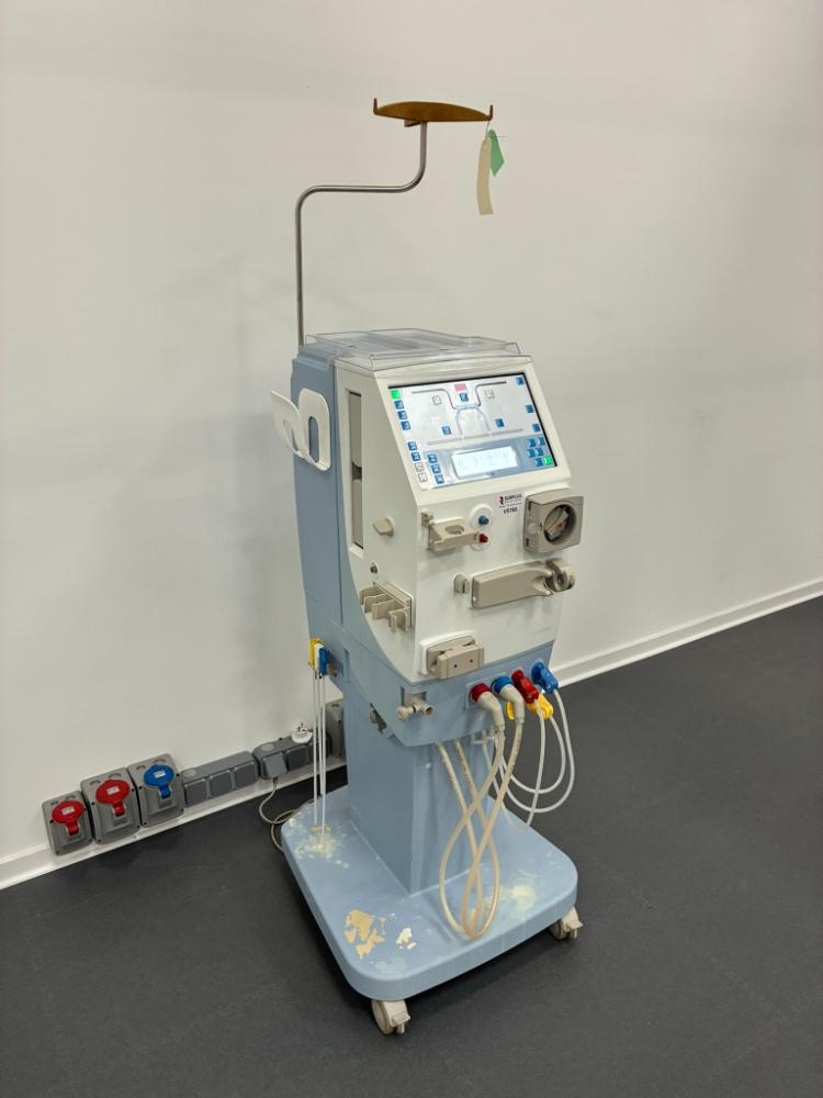 Gambro AK-96 Hemodialysis Machine with Integrated Fluid Management System