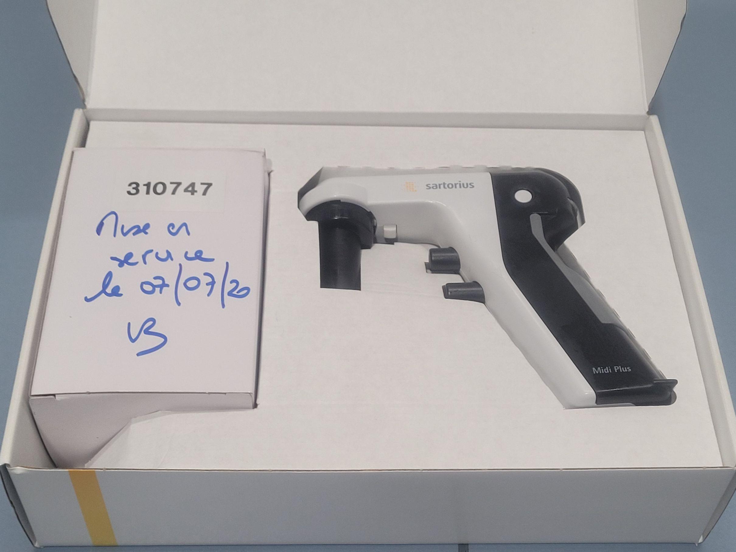 Midi Plus Pipette Controller by Sartorius