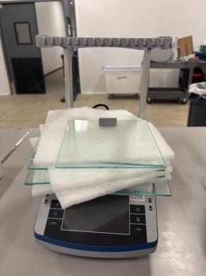 VWR B2T-Series Analytical Balance-cover