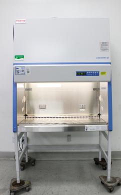 Thermo Scientific 1300 Series II A2 Class II Type A2 Biosafety Cabinet 120V with UV Light and Adjustable Stand-cover