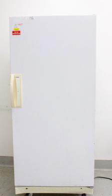 Kenmore 253.9261110 Upright Freezer with Mechanical Temperature Control and 4 Wire Shelves-cover