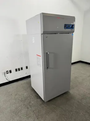 Thermo Scientific TSX Series TSX3005SA Digital Temperature-Controlled Lab Refrigerator