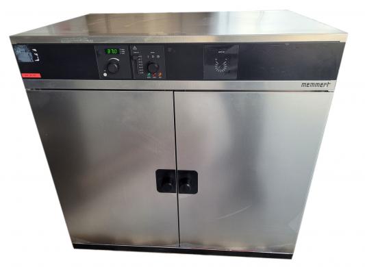 BE600 incubator / oven with natural convection 70 °C-cover