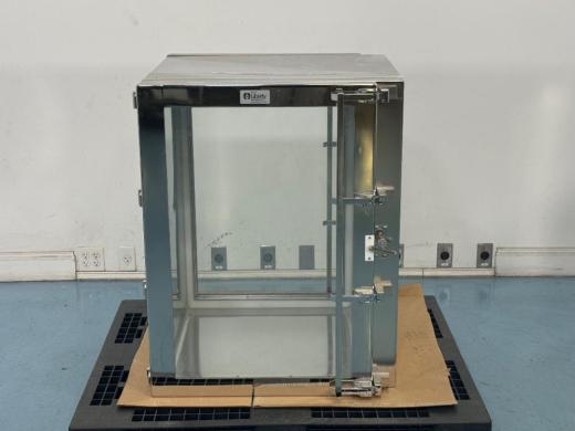 Liberty Stainless Steel Airlock Passthrough-cover