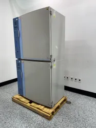 Thermo Fisher Scientific Forma Steri-Cult CO2 Double Stack Incubator Model 3310, 2 of 4