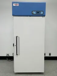 Thermo Scientific Revco UGL3020AS Single-Door Laboratory Refrigerator with Digital Temperature Control, 3 of 6