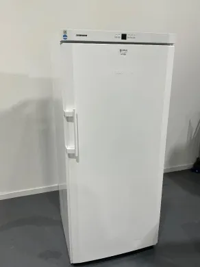 Liebherr G 5216 Index 21B/001 Upright Laboratory Freezer with Digital Temperature Control