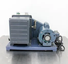 Welch Duoseal Vacuum Pump Model 1402, 7 Torr, 120V/220V, Made in USA, 5 of 11
