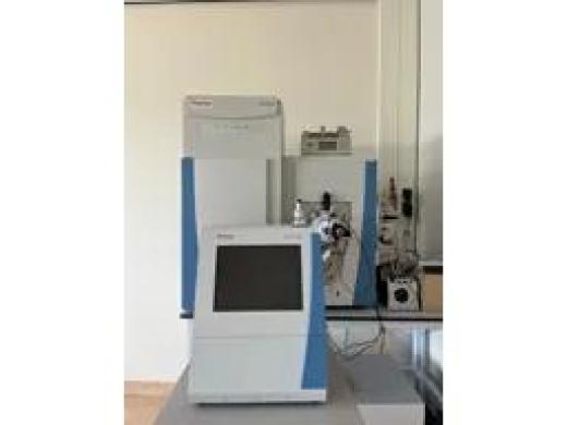 Thermo Scientific Q Exactive Orbitrap High-Resolution Hybrid Quadrupole Mass Spectrometer-cover