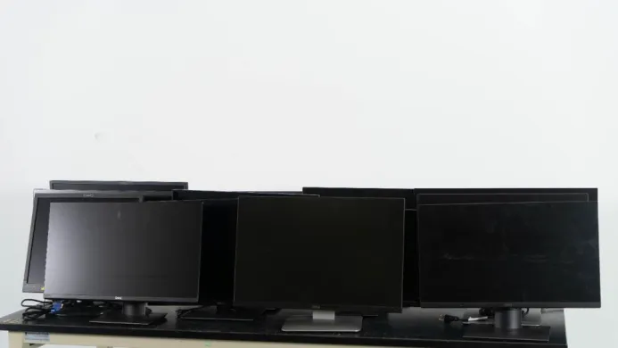 Laboratory Computer Monitors – Quantity 24 for Data Visualization and Imaging