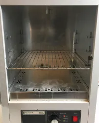 Fisher Isotemp 516D Gravity-Convection Incubator (1.6 Cu-Ft), 2 of 7