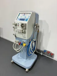 Gambro AK-96 Hemodialysis Machine with Integrated Blood Pump and Dialysate Flow Control, 3 of 4