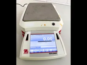 Ohaus Explorer EX10202 Precision Balance, 2 of 5