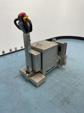 MasterMover MT5 Electric Tugger for Industrial Material Handling and Towing Applications-cover