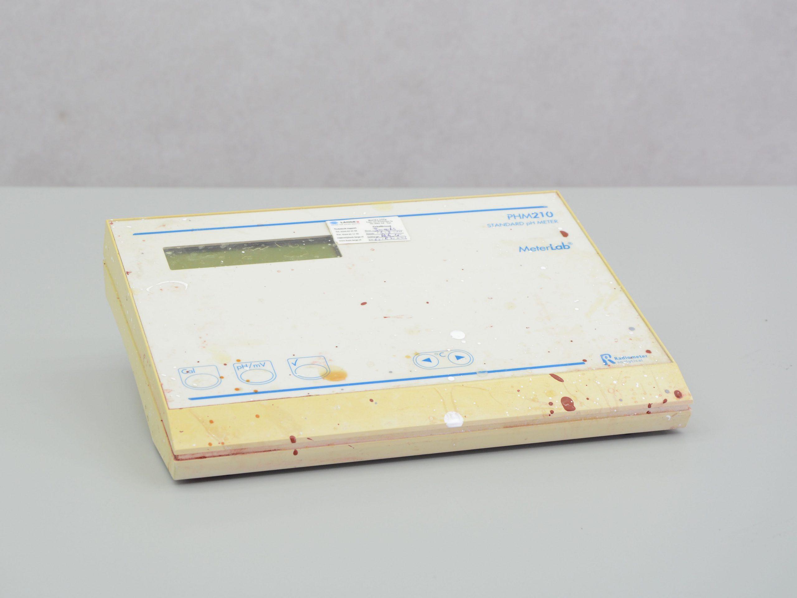 Radiometer PHM210 pH, Ion, and Conductivity Meter with RS232 Interface