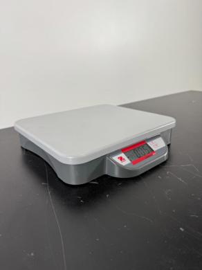 Ohaus Catapult 1000 C11P7 Digital Laboratory Balance with Front Display-cover