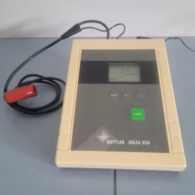 Mettler Delta 320 Benchtop pH Meter without Electrodes