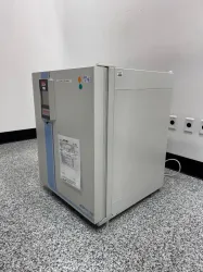 Thermo Fisher Scientific HERAcell 150i CO2 Incubator with Digital Control Panel, 2 of 4