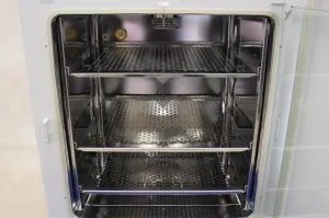 Thermo HERAcell 240 CO2 Incubator, 2 of 2