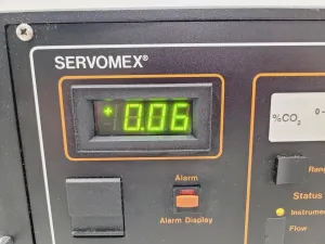 Servomex Series 1400 CO2 Analyser, 11 of 12
