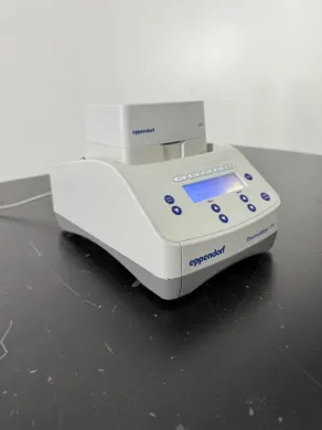 Eppendorf ThermoMixer FP Benchtop ThermoMixer for Precise Sample Mixing and Temperature Control