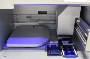 QIAGEN QIAcube System, 2 of 5
