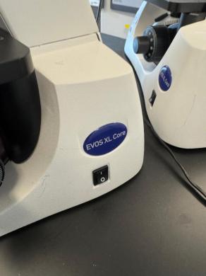 Invitrogen EVOS XL Core Inverted Microscope for Live-Cell Imaging with 12.1-inch LCD-cover