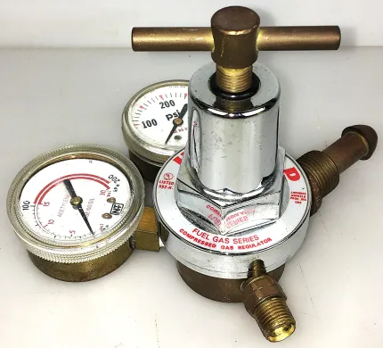 Uniweld 592H Brass Acetylene Gas Regulator with CGA 510 Connection