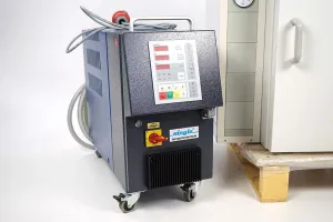 Heraeus B6120 F 70°C Drying Oven with Single STW 150/1-3-10-K5 Heating and Cooling Unit, 5 of 8