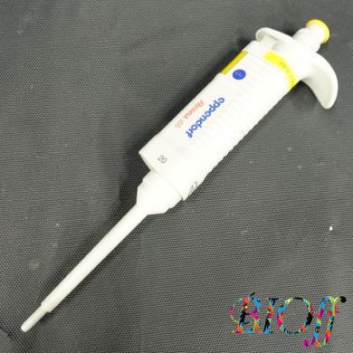 Eppendorf Research Adjustable Micropipette 2–20 µL-cover