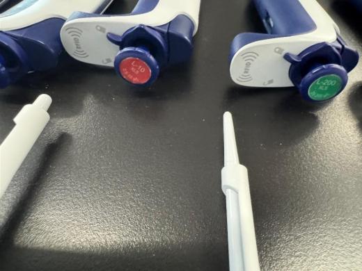 Rainin Pipet-Lite XLS Single Channel Pipette Set (17 Units)-cover