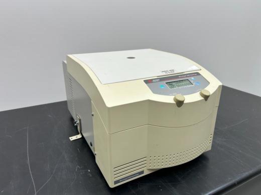 Beckman Coulter Microfuge 22R refrigerated centrifuge-cover