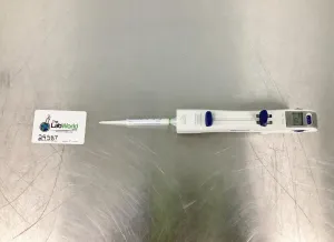 Eppendorf Repeater M4 Single-Channel Digital Positive Displacement Multi Dispenser Pipette, 2 of 8
