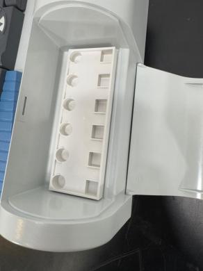 Thermo Scientific Spectronic 200ES Single Beam UV-Vis Spectrophotometer with Digital Display-cover