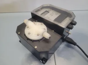 Black Stone BL7916D pH Controller and Pump, 2 of 3