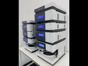 Dionex UltiMate 3000 UHPLC System with Nano Pumps, Autosamplers & VWD Detector, 3 of 14