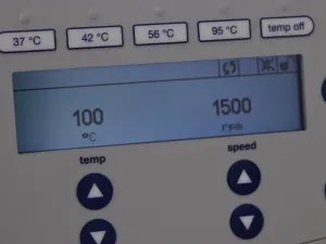 Eppendorf ThermoMixer F2.0 for 24 x 2 mL samples with controlled heating and mixing, 6 of 10