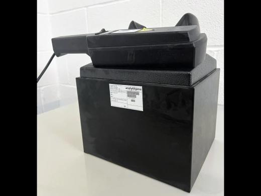 Analytik Jena UVP Chromato-Vue Cabinet C-10 Mini UV Viewing Cabinet with 6W 254/365 nm Lamp-cover