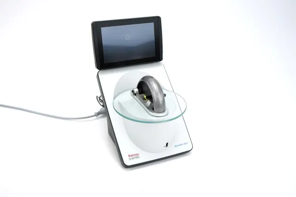Thermo NanoDrop One C Microvolume UV-Vis Spectrophotometer, 190–850 nm, with Software
