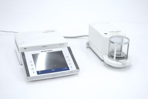 Mettler Toledo XP6 Microbalance, 1 µg Readability, 6.1 g Capacity-cover