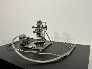 Air Liquide Cryostat with Integrated Compressor for Controlled Low-Temperature Research, 3 of 4